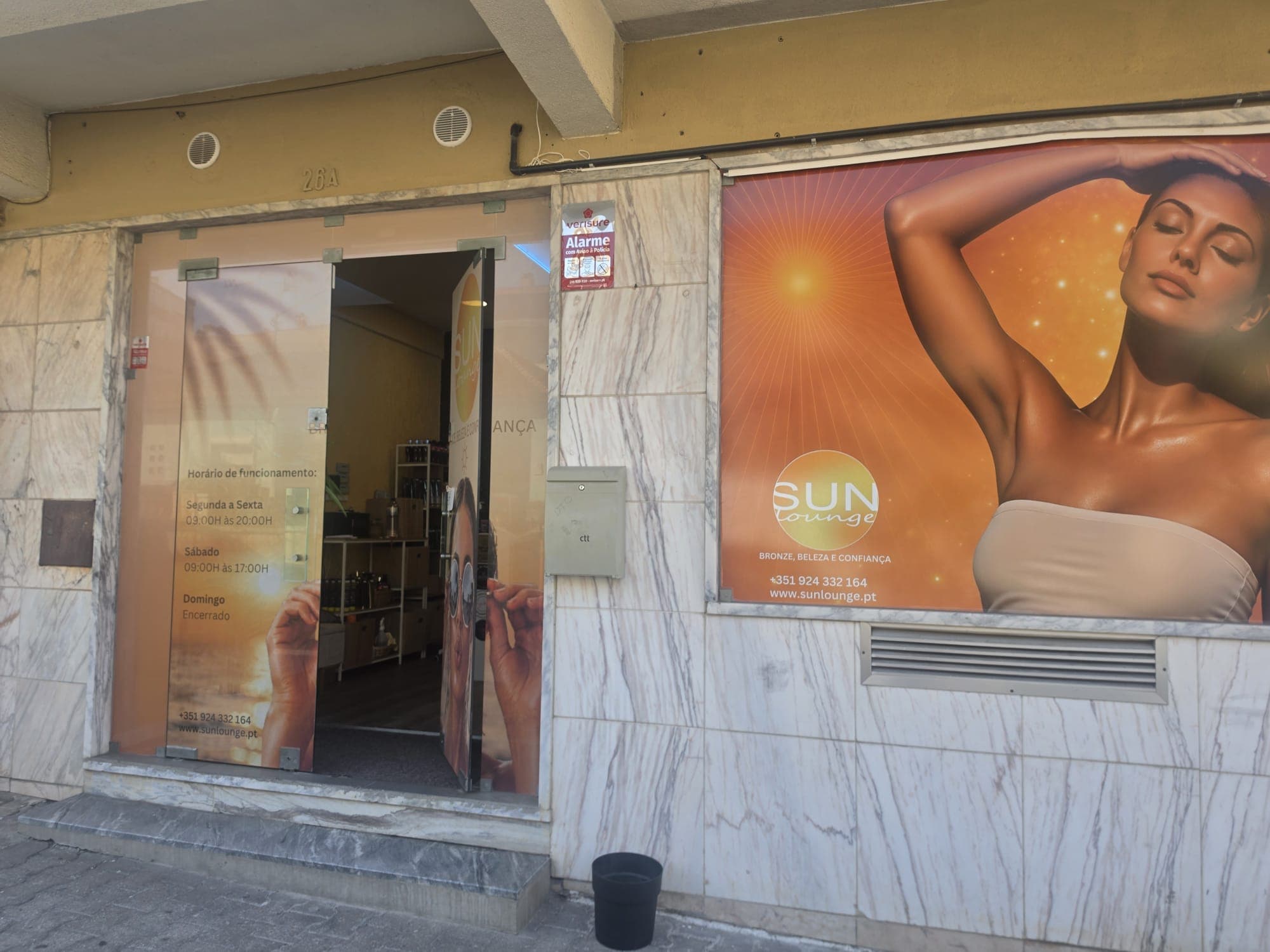 Fachada do Espaço Sun Lounge em Cruz de Pau